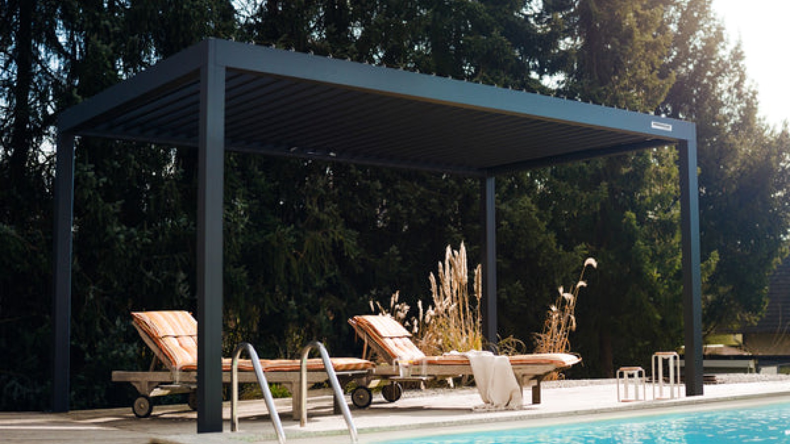 Pergola tarasowa – żyj zdrowiej na zewnątrz