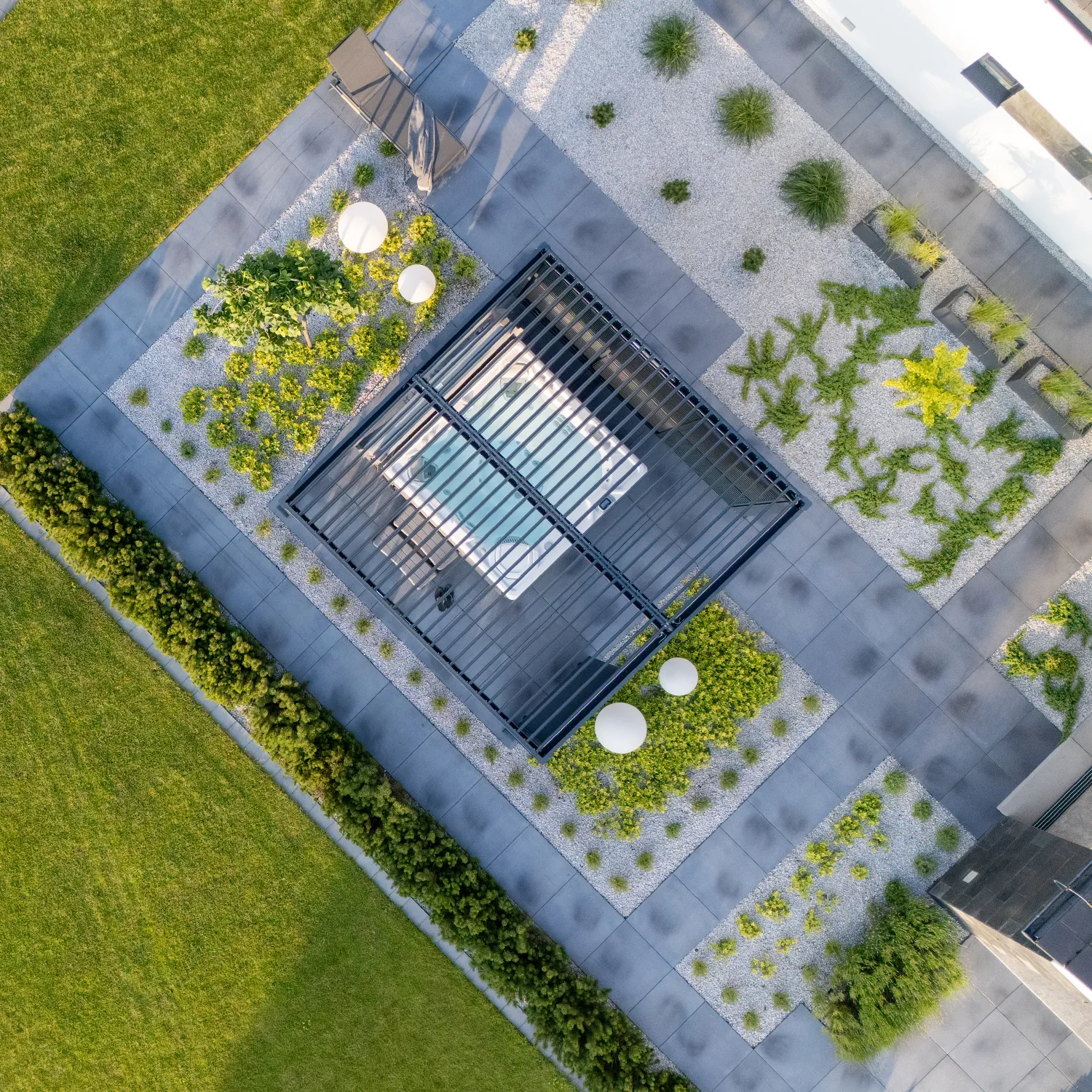 15 pomysłów na aranżację tarasu z pergolą - pergola Umbroso PRIME